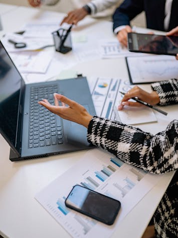 pexels-yankrukov-7693738